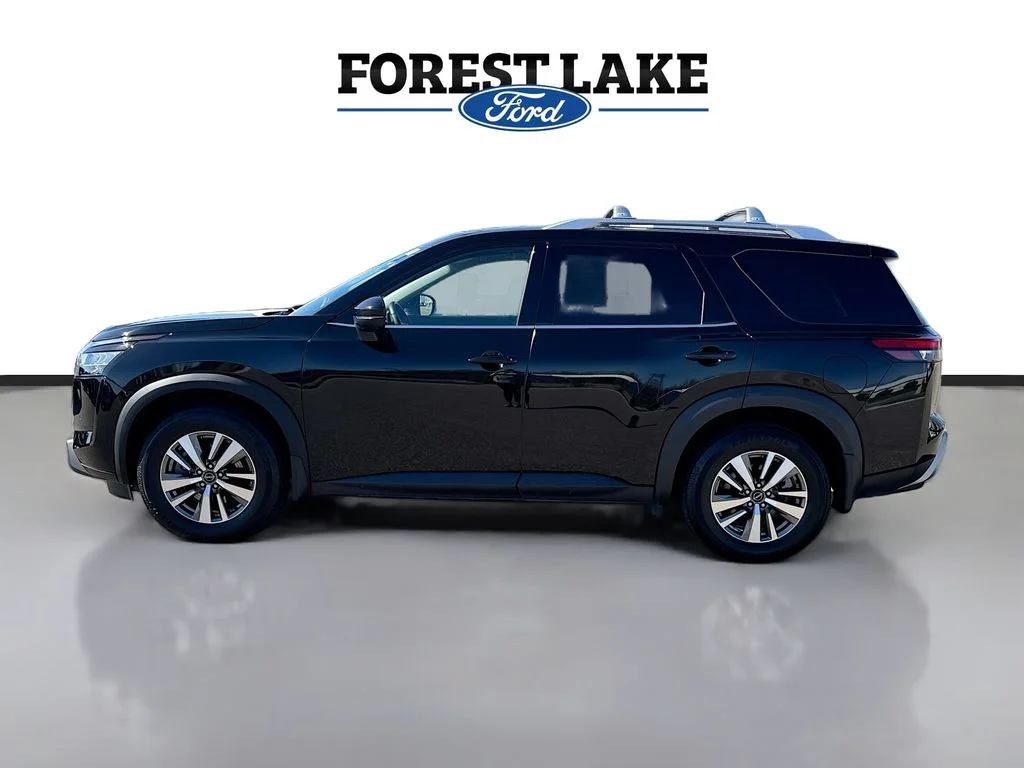 Certified Used 2023 Black Nissan SL image 4