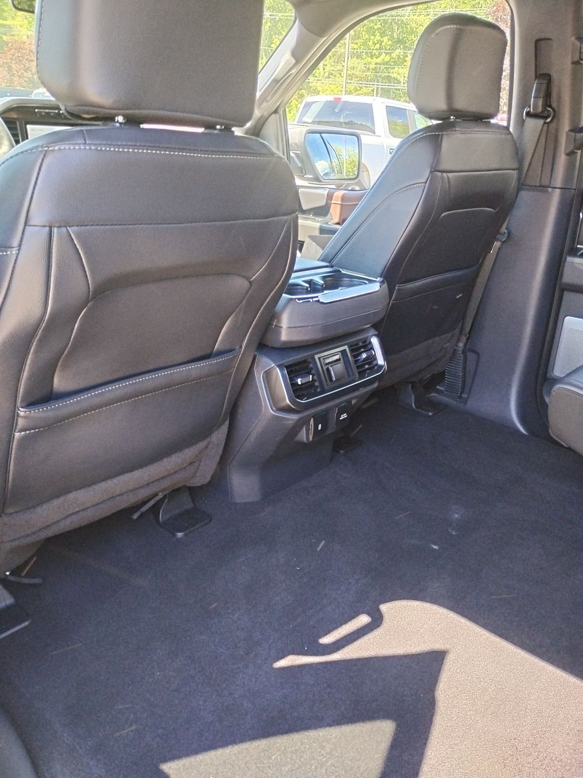 Used 2023 Gray Ford Lariat image 12