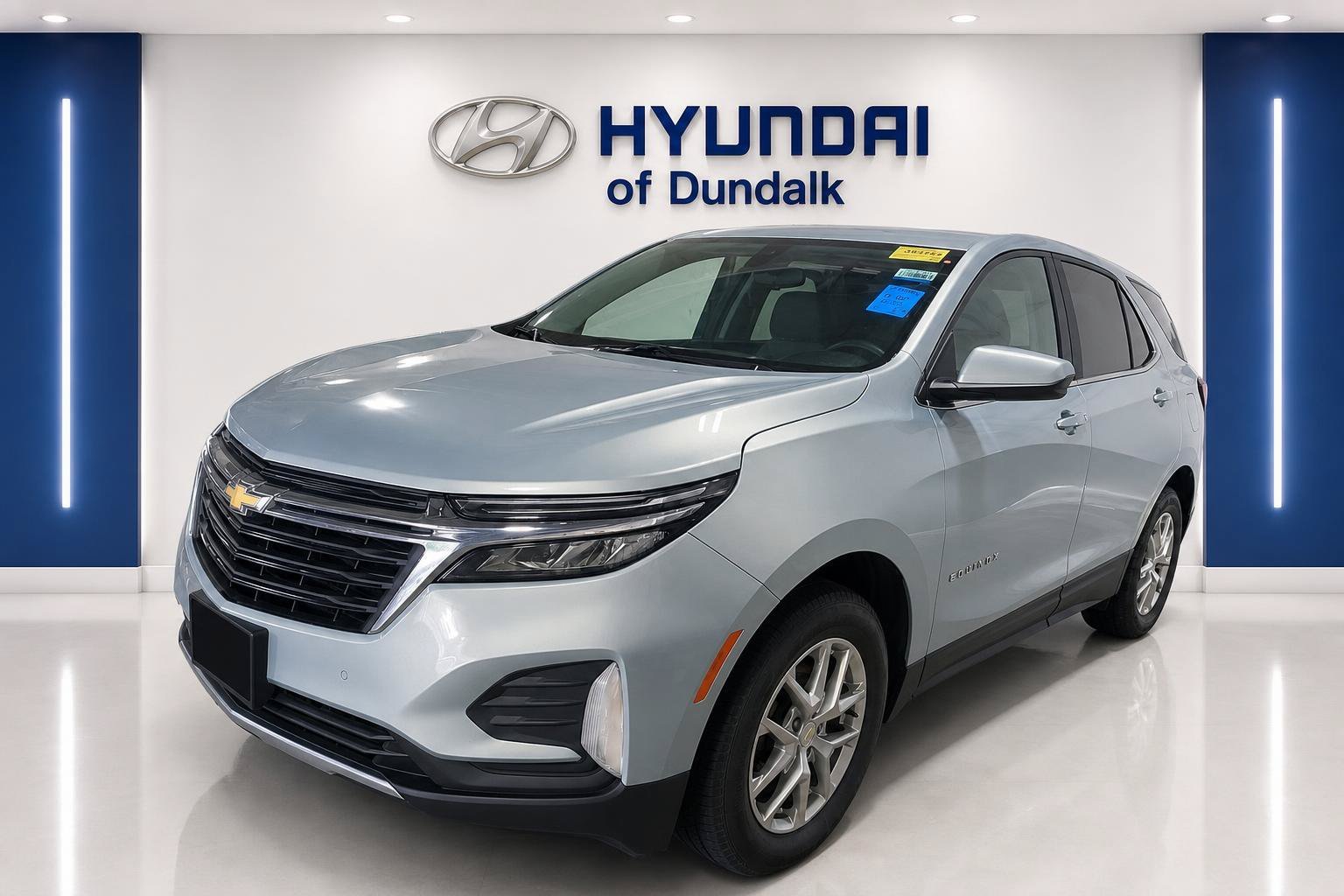 Used 2022 Blue Chevrolet LT image 3