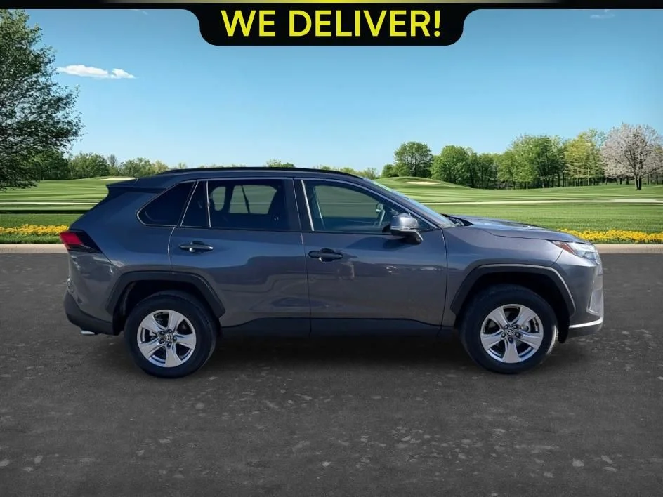 Used 2025 Gray Toyota XLE image 4