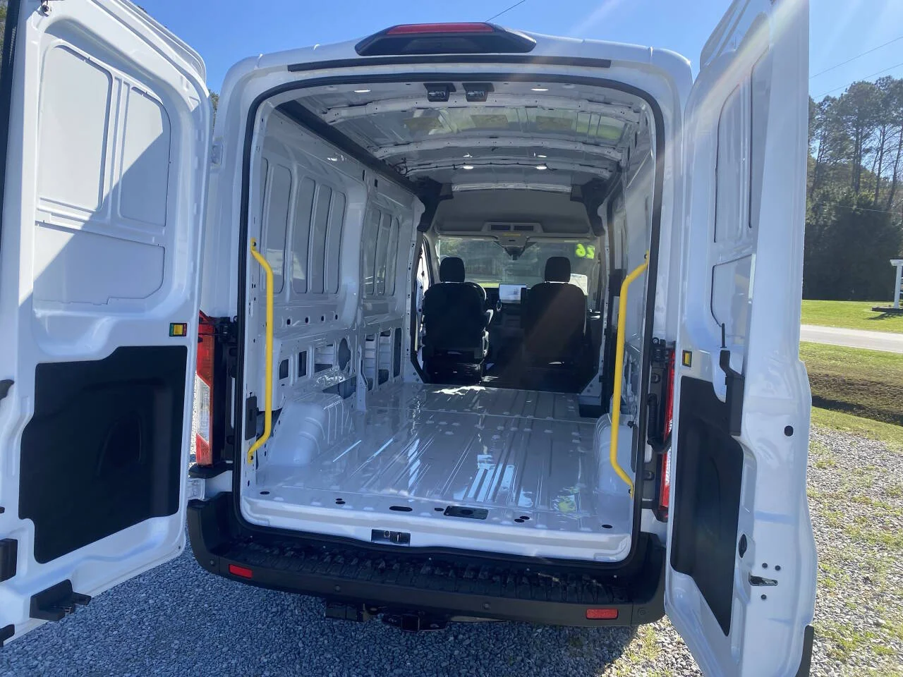 New 2026 Oxford White Ford Cargo Van image 17