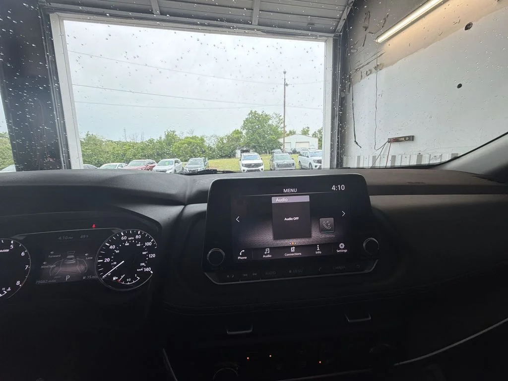 Used 2023 Gray Nissan S image 16