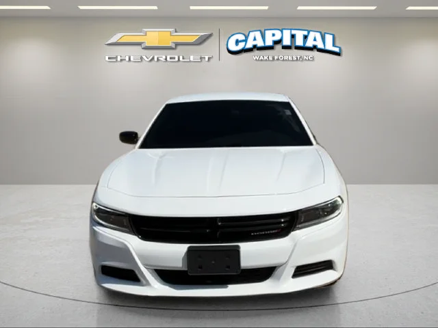 Used 2023 White Dodge SXT image 8