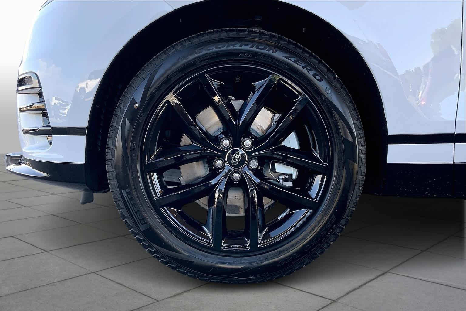 2025 Land Rover Range Rover Velar Dynamic SE - Photo 11