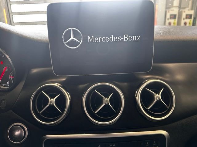 Used 2019 Black Mercedes-Benz GLA 250 image 14