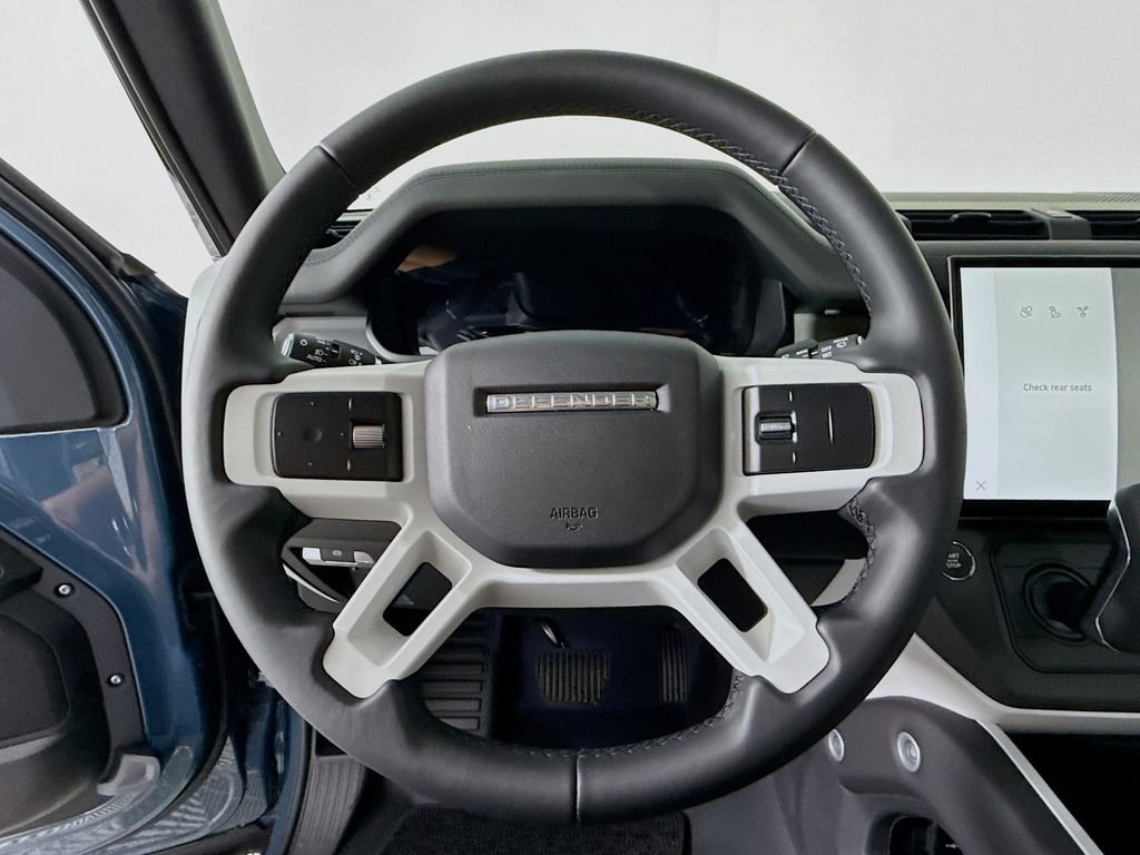 New 2026 Tasman Blue Land Rover S image 12