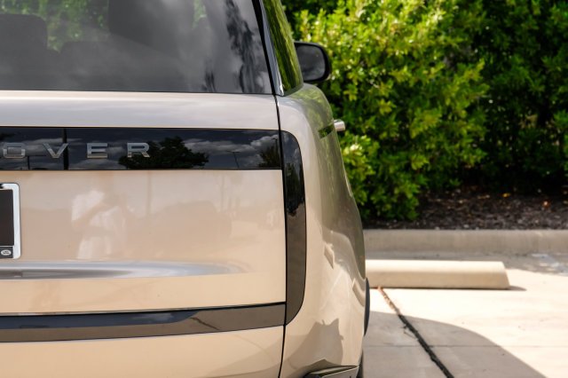 New 2027 Gold Land Rover SE image 65