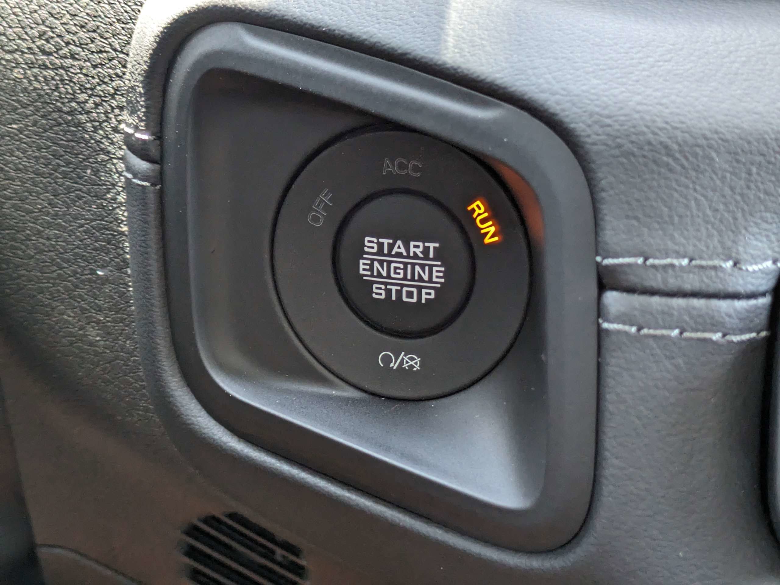 New 2026 Reign Exterior Paint Jeep Sahara image 29