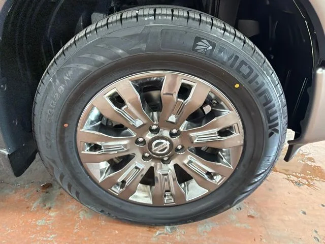Used 2019 Magnetic Black Metallic Nissan Platinum Reserve image 8