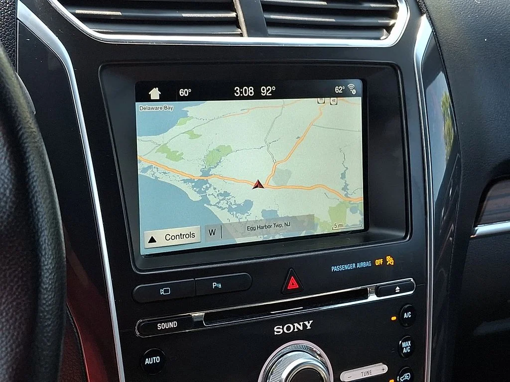 Certified Used 2018 Magnetic Ford Limited image 18