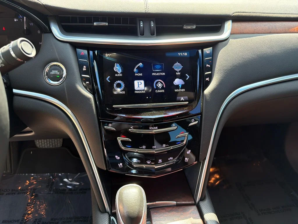 Used 2016 White Cadillac Luxury image 27