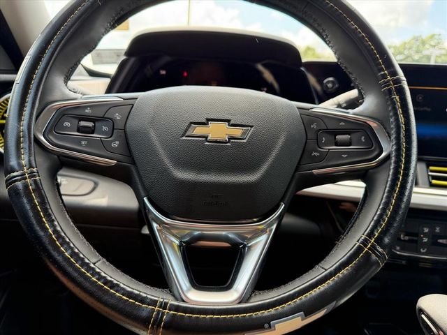 Used 2024 White Chevrolet LT image 17