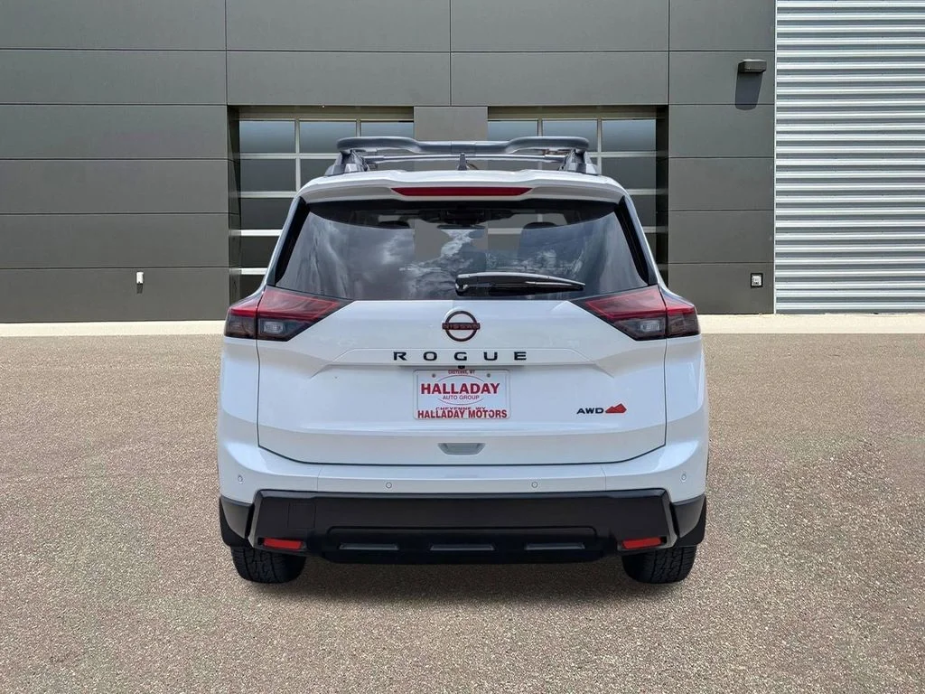 New 2026 Everest White Pearl TriCoat Nissan Rock Creek® image 7