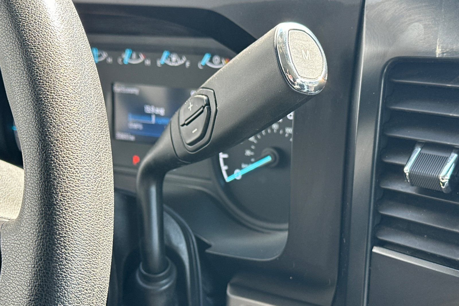 Used 2023 Black Ford XLT image 21