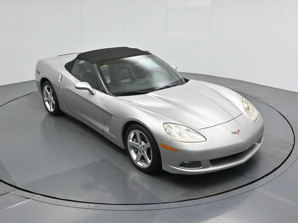 Used 2005 Silver Chevrolet Base image 32