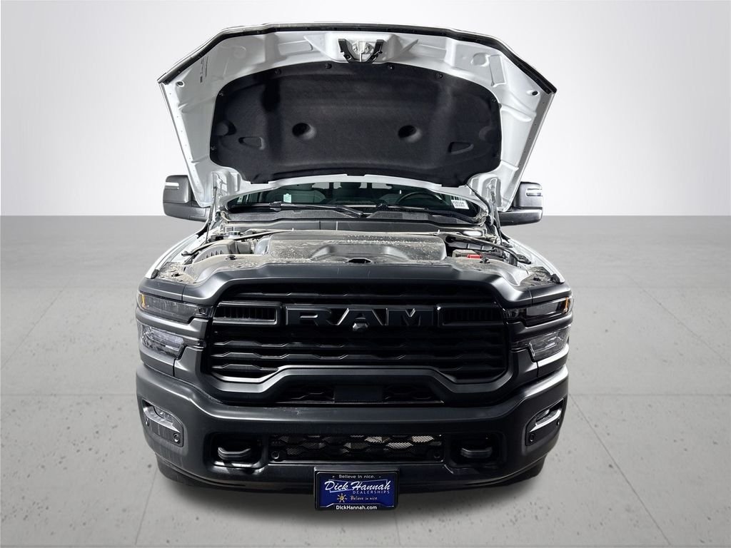 New 2026 Bright White Clear-Coat Exterior Paint RAM TRADESMAN image 22