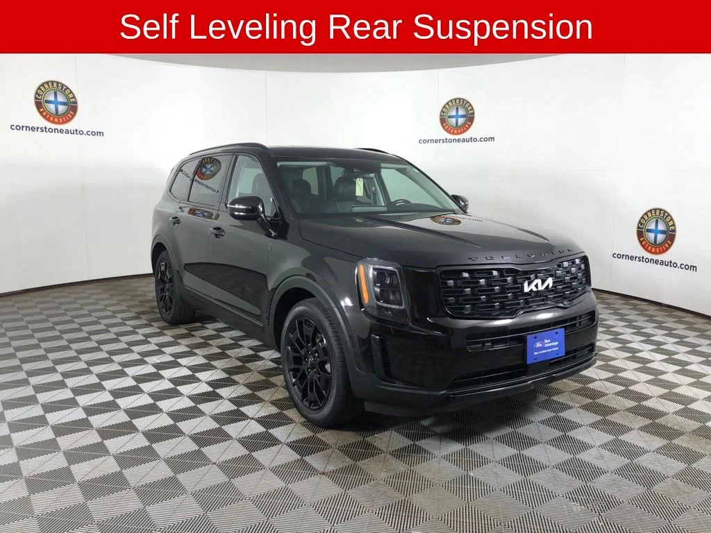 Used 2022 Black Kia EX image 22
