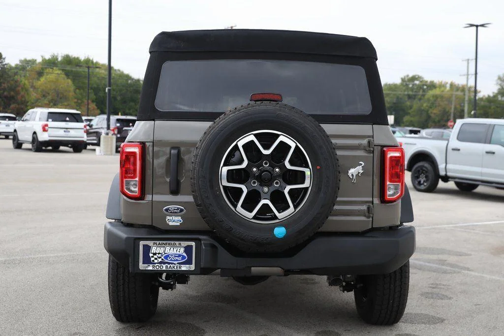 2025 Ford Bronco 4-Door Base - Photo 11
