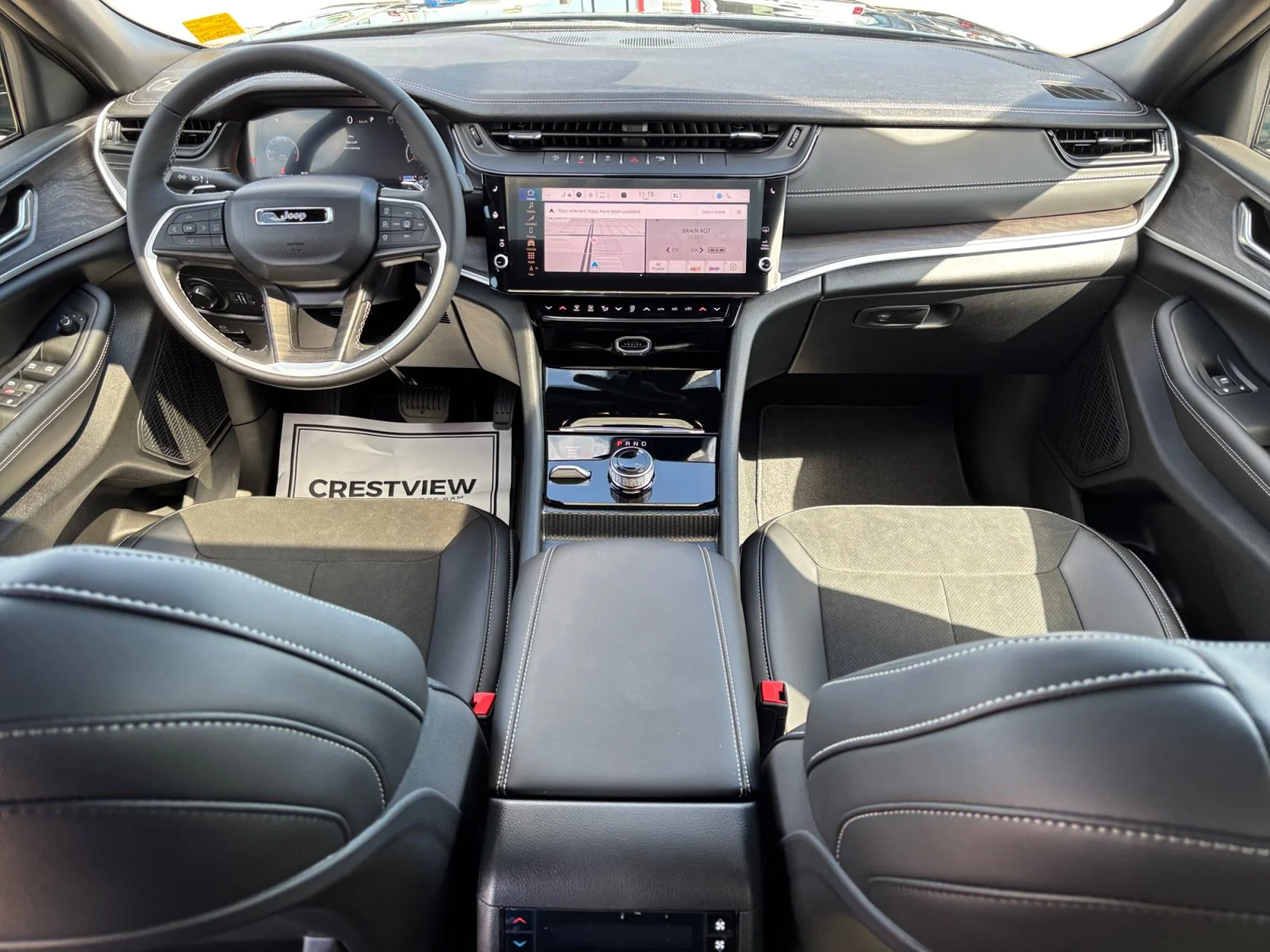 New 2026 Diamond Black Crystal Pearl Jeep Altitude image 12