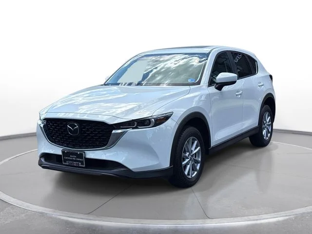 2023 Mazda CX-5 S Preferred package Auto AWD's photo