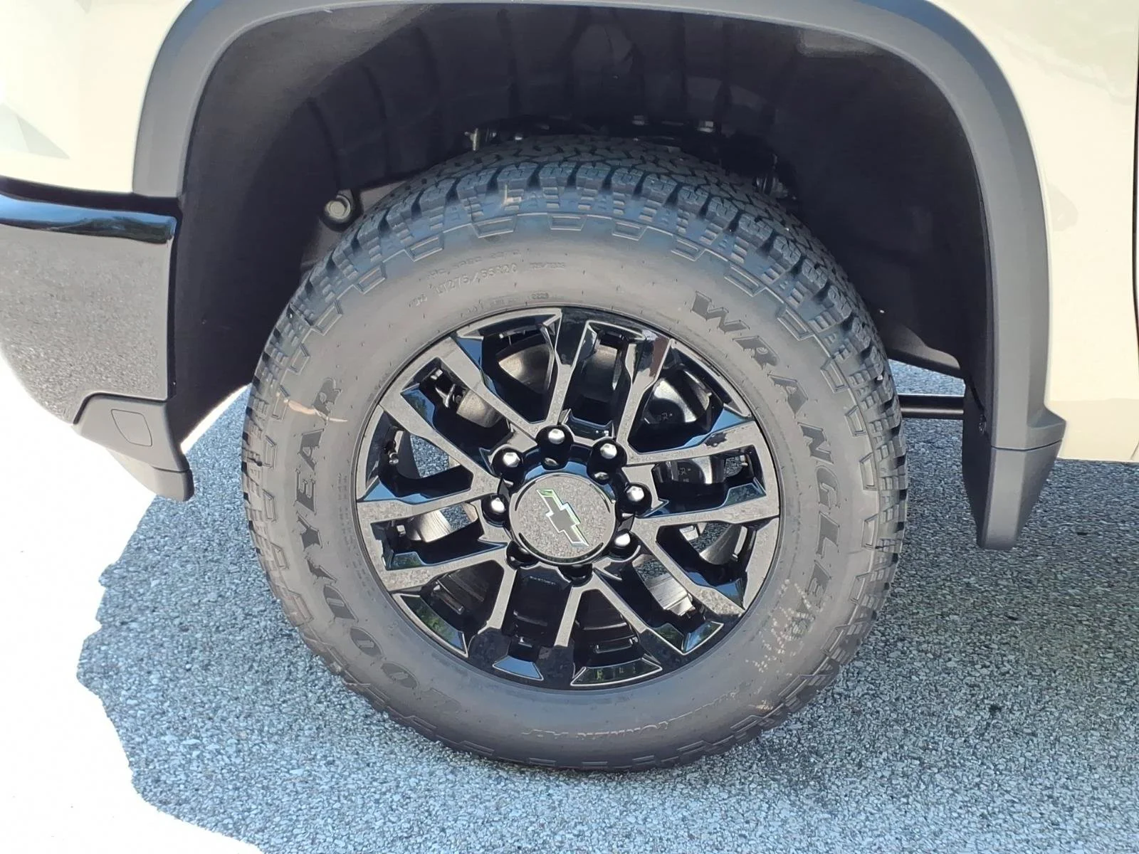 New 2026 White Sands Chevrolet Custom image 20