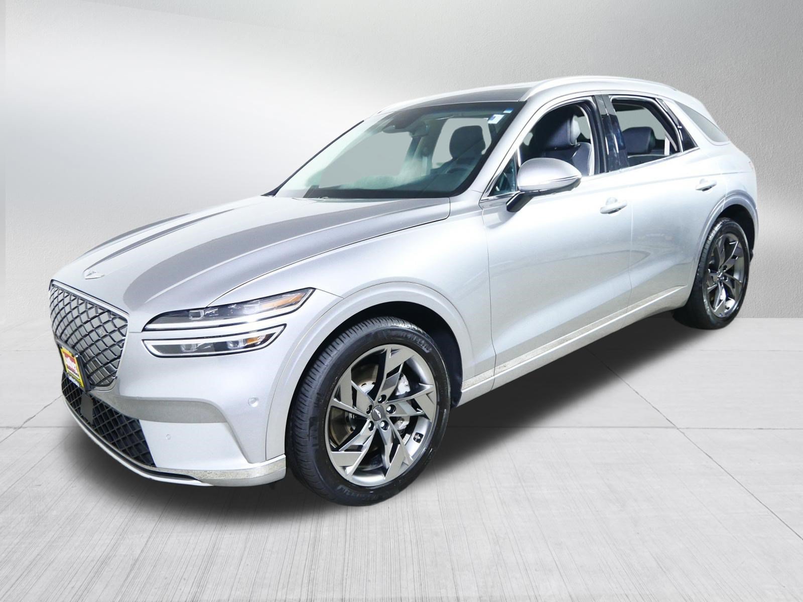 Certified Used 2023 Savile Silver Genesis Advanced image 3