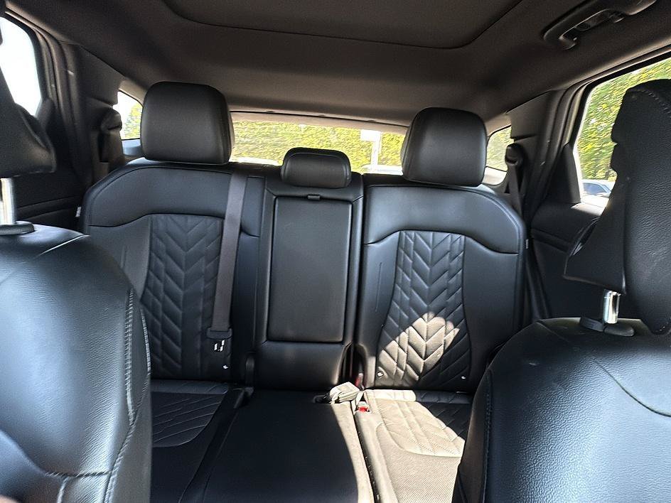 Used 2024 Jungle Green Kia X-Line image 35