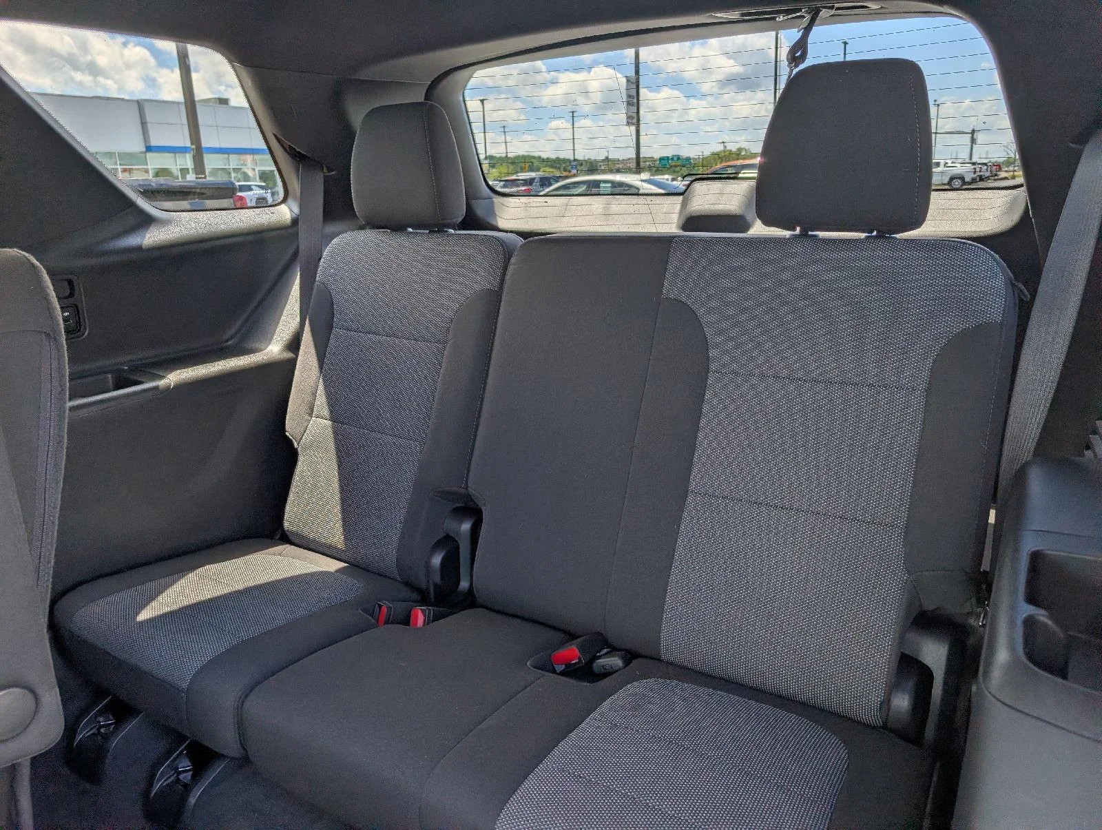 Used 2023 Northsky Blue Metallic Chevrolet LT Cloth image 14