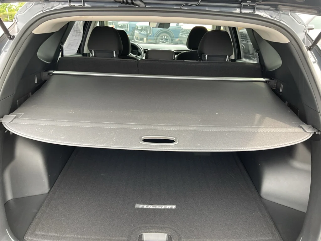 Used 2022 Portofino Gray Hyundai SEL image 17