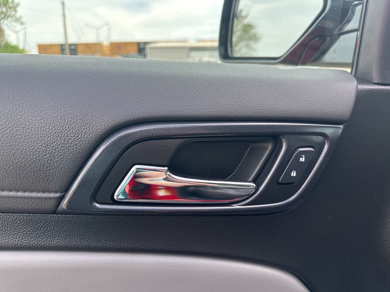 Used 2019  Chevrolet LT image 17