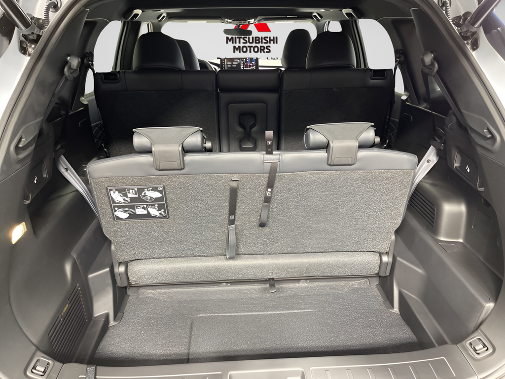 New 2026  Mitsubishi Black Edition image 37