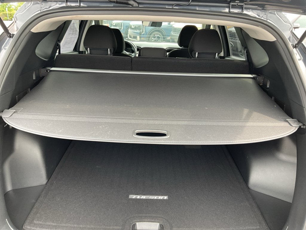 Used 2022 Portofino Gray Hyundai SEL image 17