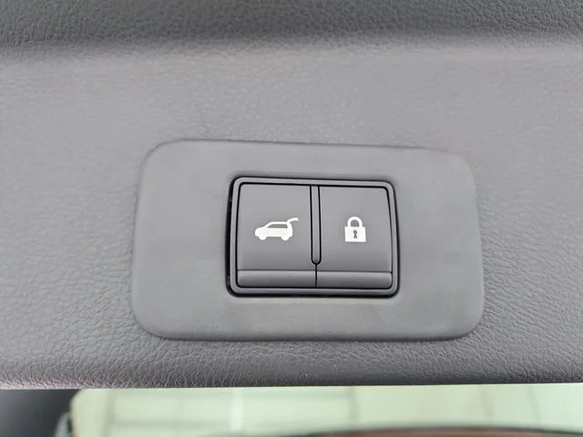 New 2026 White Nissan Platinum image 56