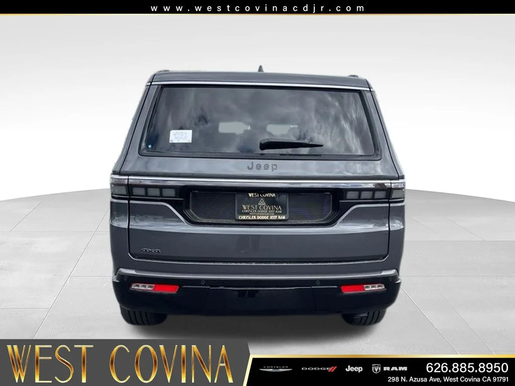 New 2026 Baltic-Gray Metallic Clear-Coat Exterior Paint Jeep  image 6