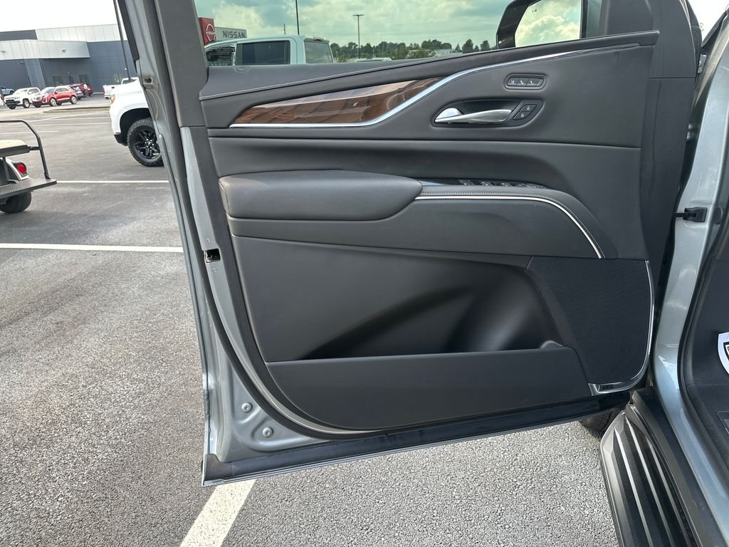 Used 2024 Silver Cadillac Sport Platinum image 12