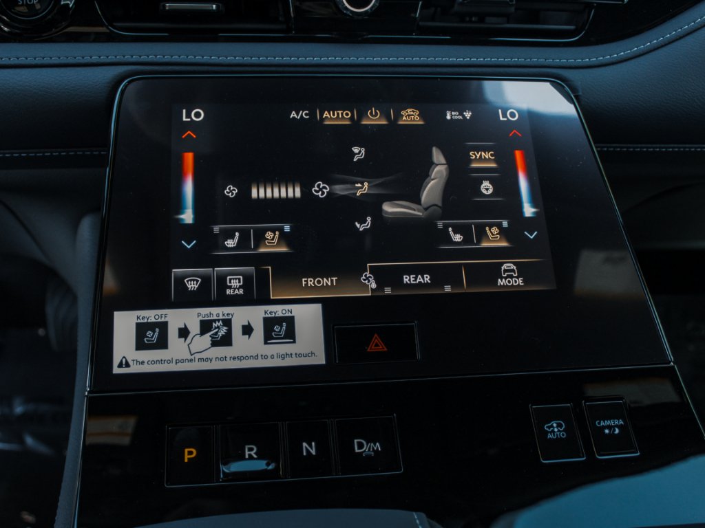 New 2027 RADIANT WHITE INFINITI Sport 4WD image 18