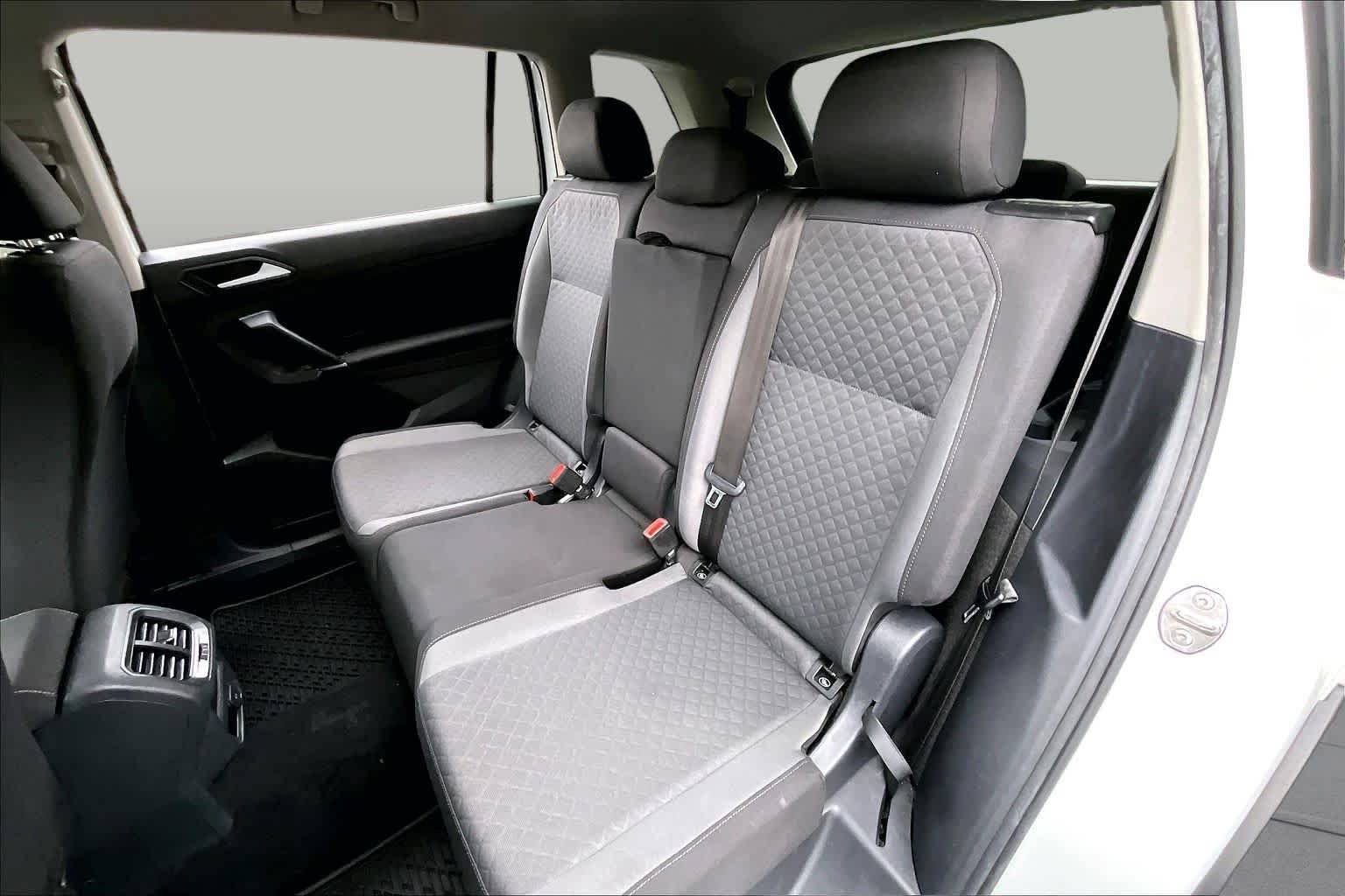 Used 2020 Pure White Volkswagen S image 21