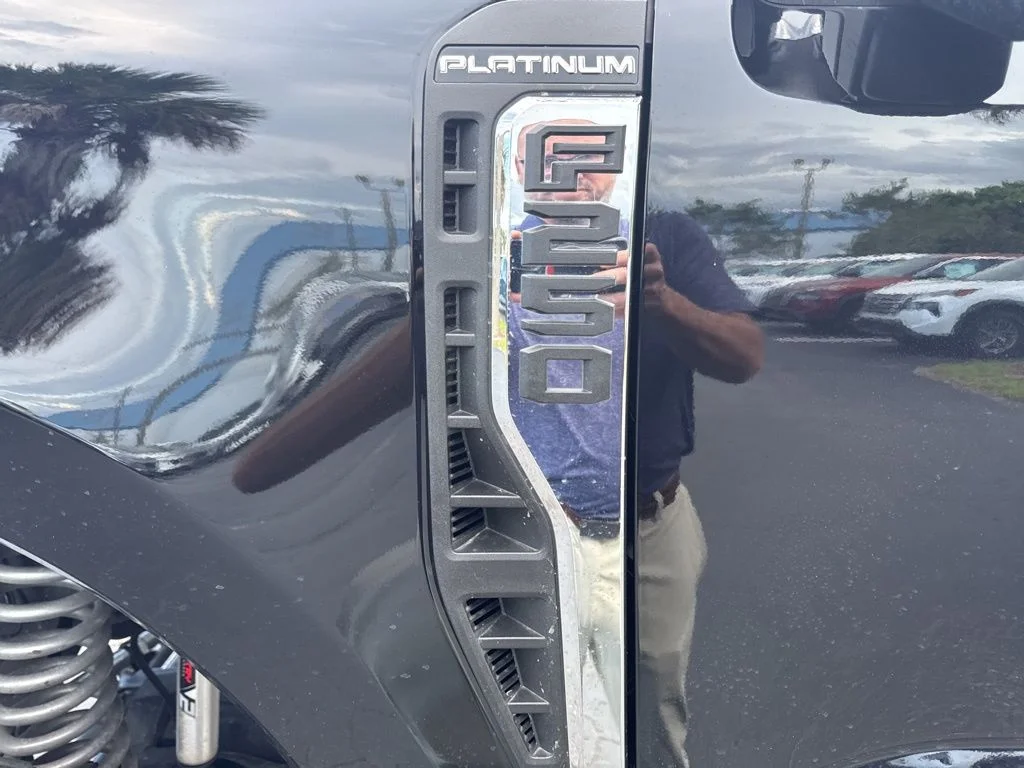Used 2024 Black Metallic Ford Platinum image 36