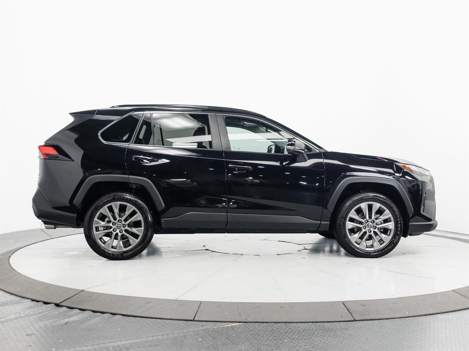 Used 2023 Black Toyota XLE Premium image 13