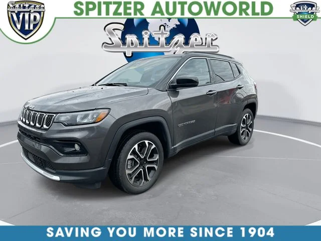 Used 2024 Metallic Jeep Limited image 4
