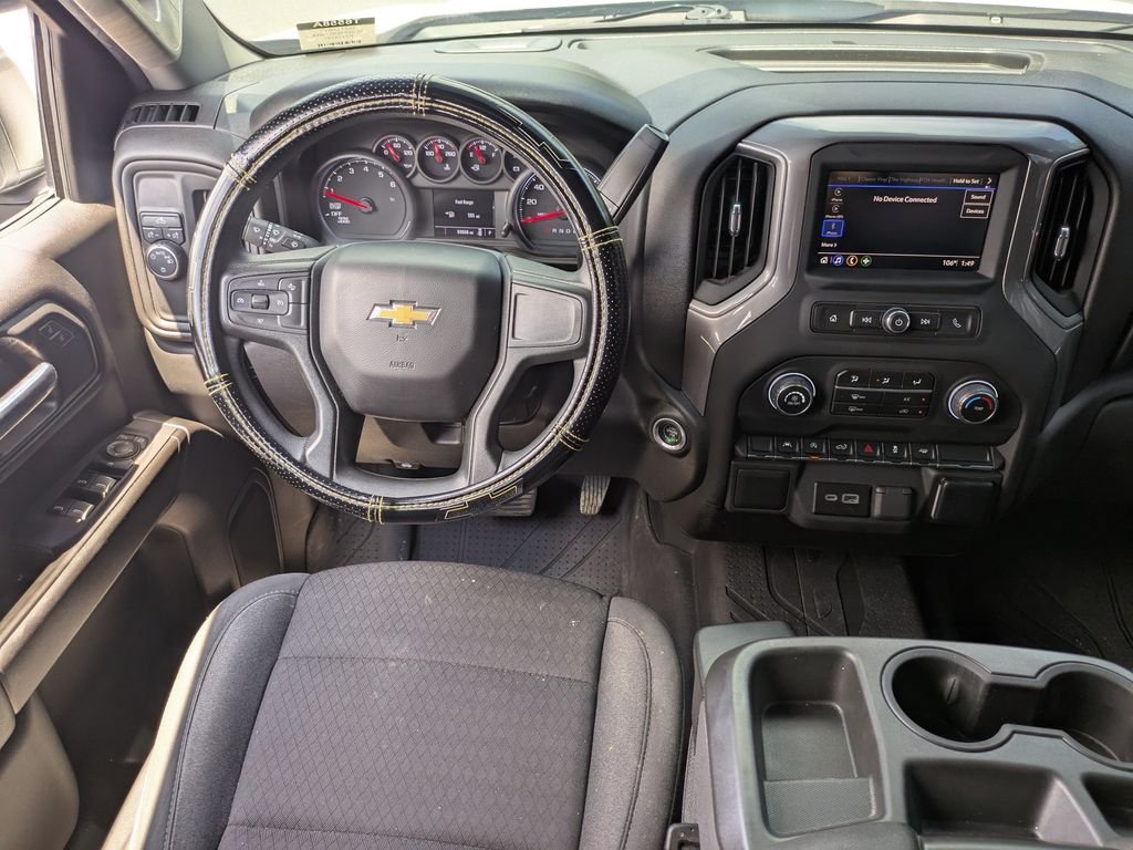 Used 2023 White Chevrolet Custom image 16