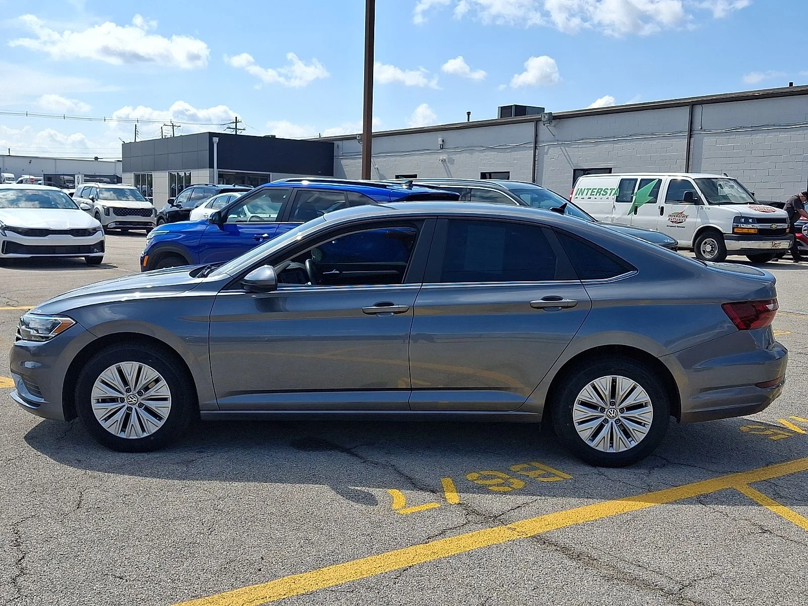 Used 2020  Volkswagen 1.4T S image 5