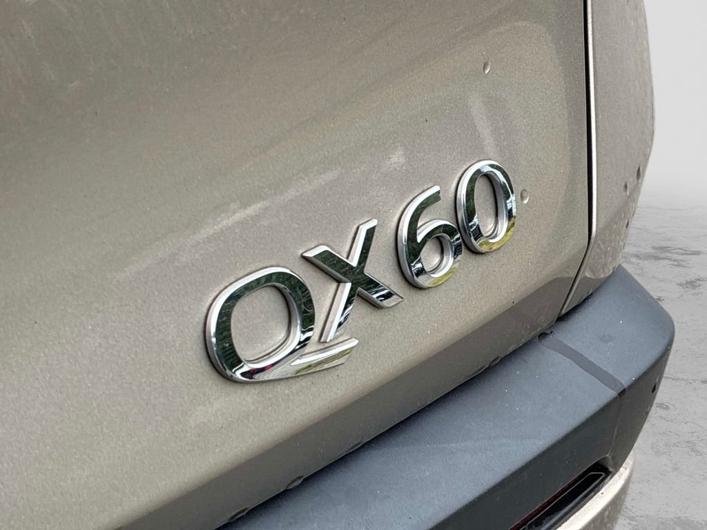 Used 2023 Silver INFINITI LUXE image 12
