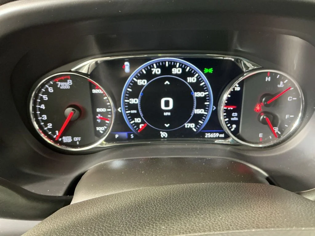 Certified Used 2023 Silver GMC AT4 image 27
