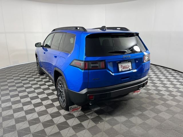 New 2026 Hydro Blue Pearl-Coat Exterior Paint Jeep Limited image 6