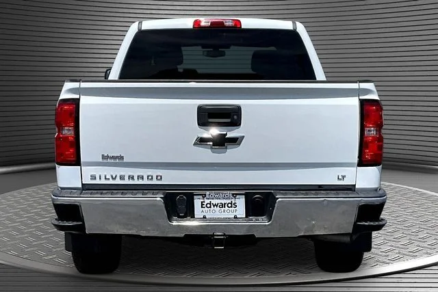 Used 2018 White Chevrolet LT image 5
