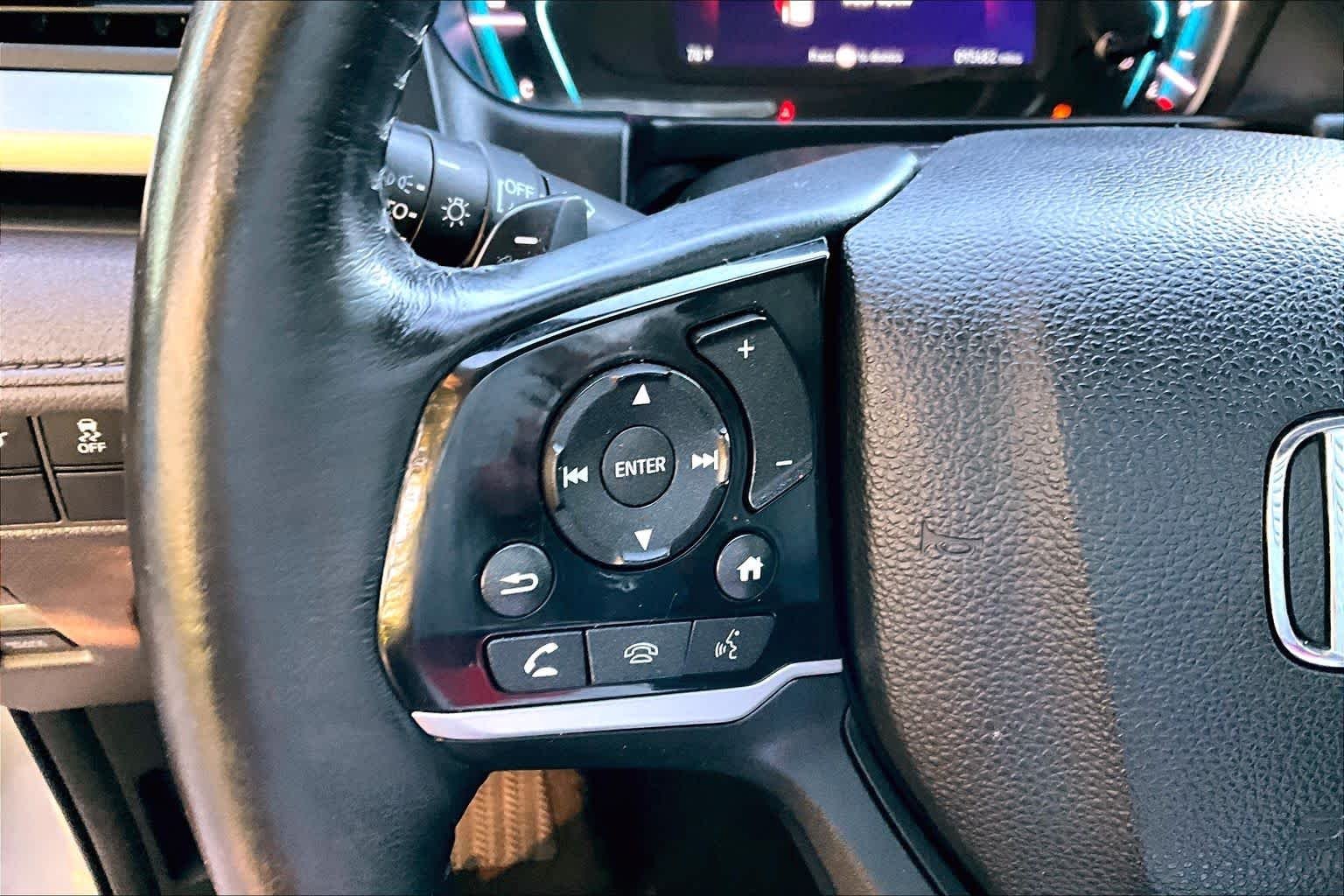Used 2018 Lunar Silver Metallic Honda EX-L image 23