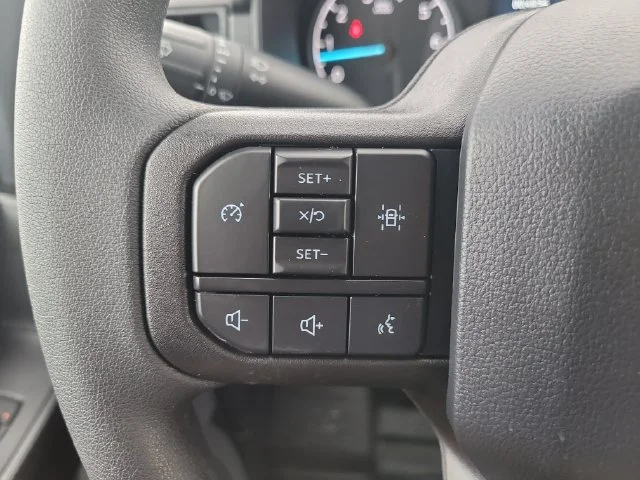 New 2026 Oxford White Ford XL image 27