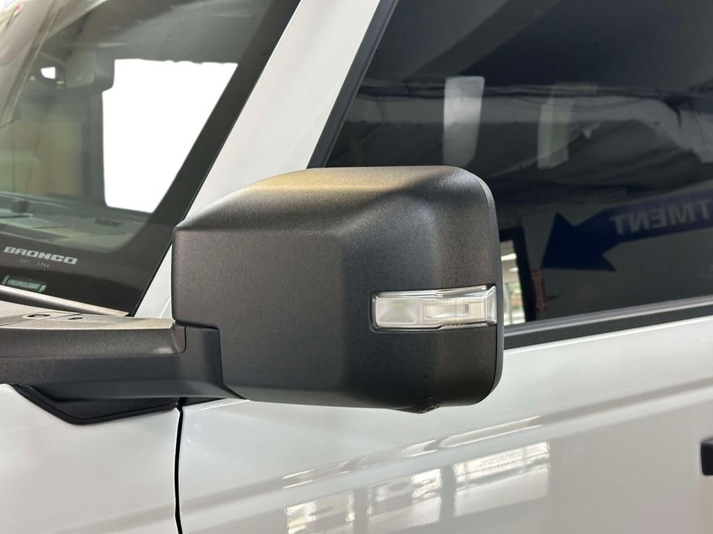 Used 2025 Oxford White Ford Raptor image 31