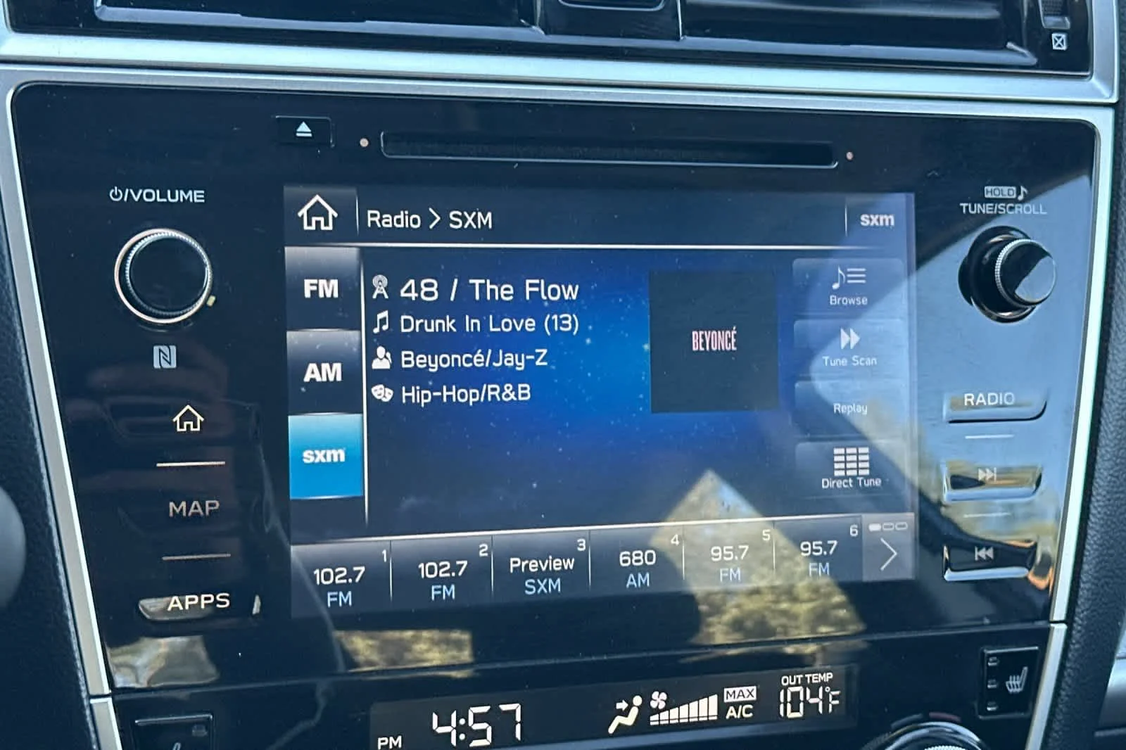 Used 2018 Twilight Blue Metallic Subaru Premium image 18